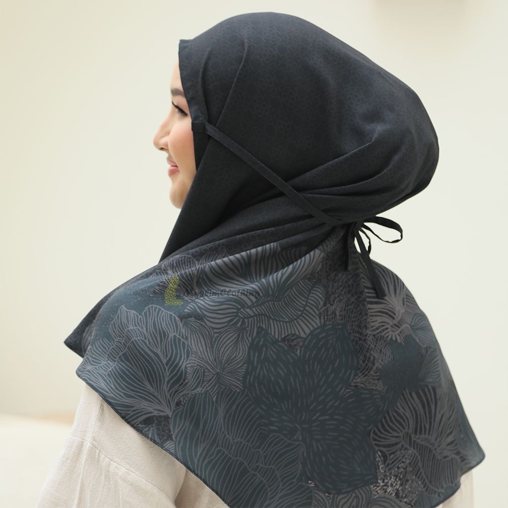 Aisyah Scarves® Bergo Poppy Black